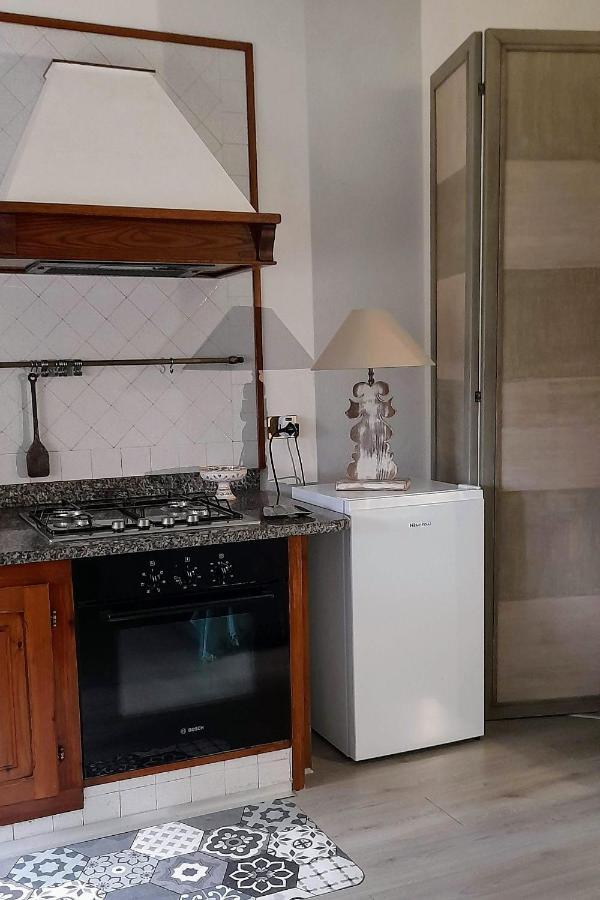 Invit Arti B&B Capoterra Ngoại thất bức ảnh
