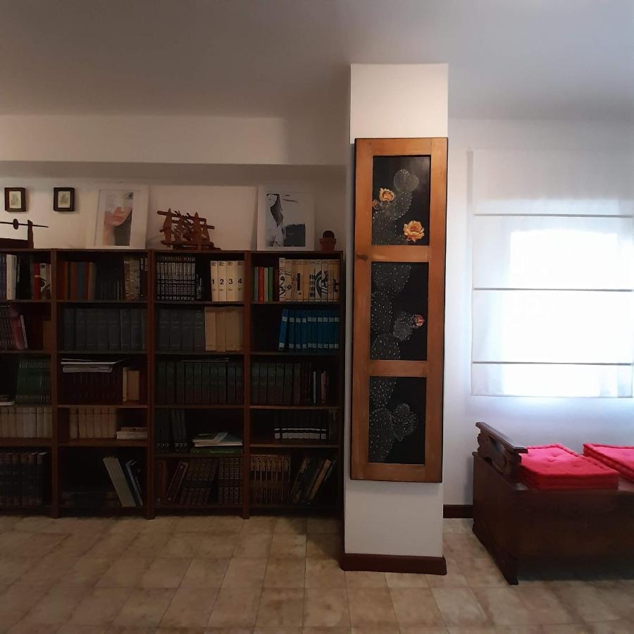 Invit Arti B&B Capoterra Ngoại thất bức ảnh